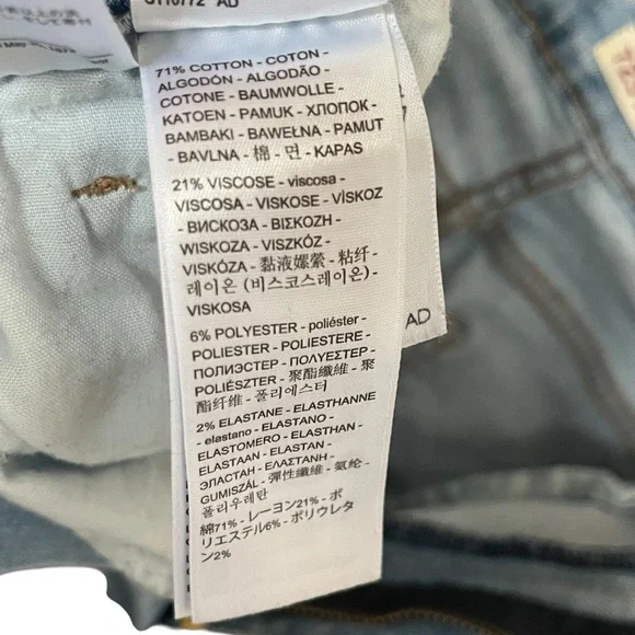 Levi’s 725 High Rise Bootcut Jeans Tribeca Light Wash Size 31 - Picture 13 of 16